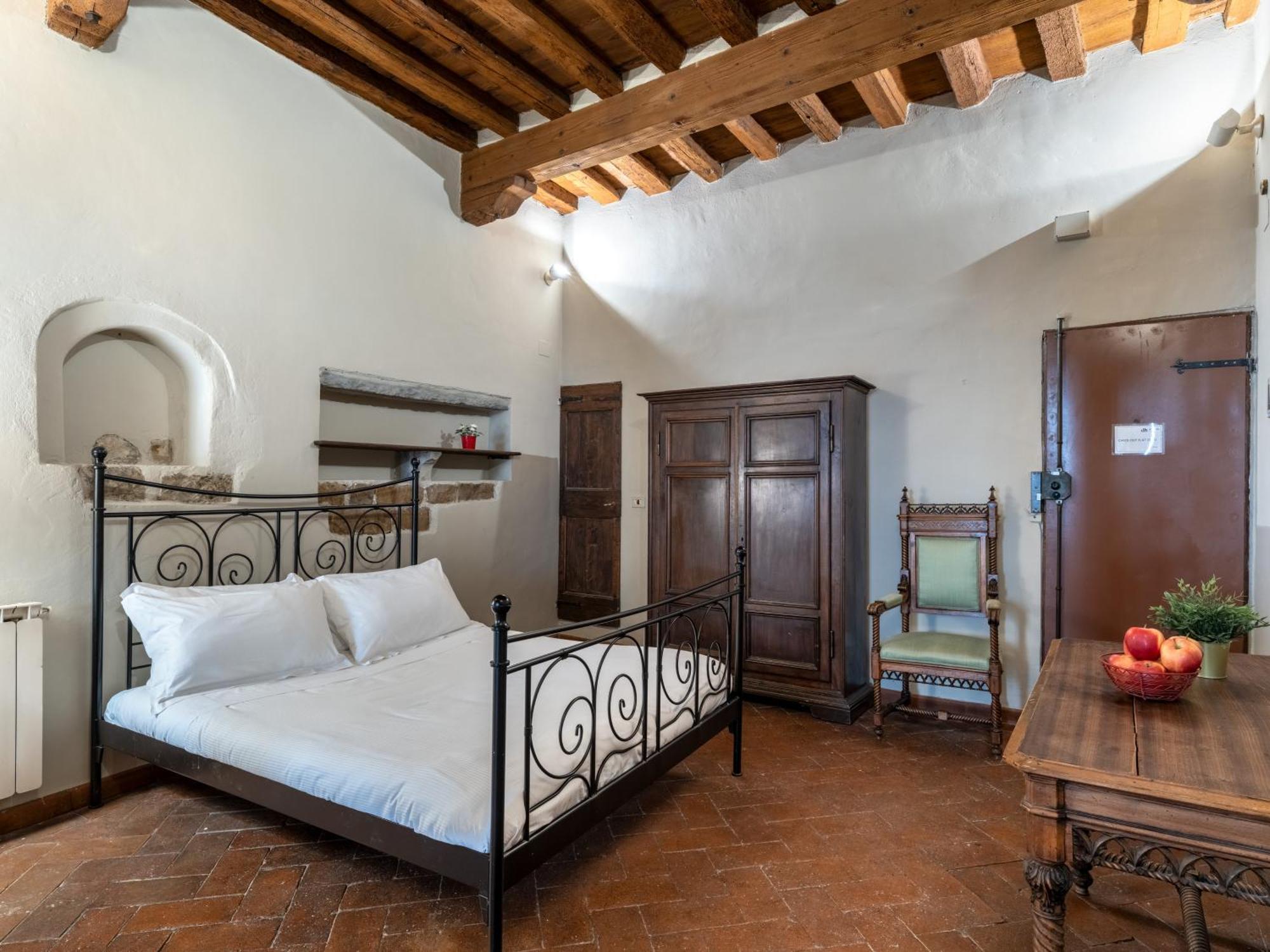 Santa Croce Junior Suite - Dolcevita Holiday ฟลอเรนซ์ ภายนอก รูปภาพ