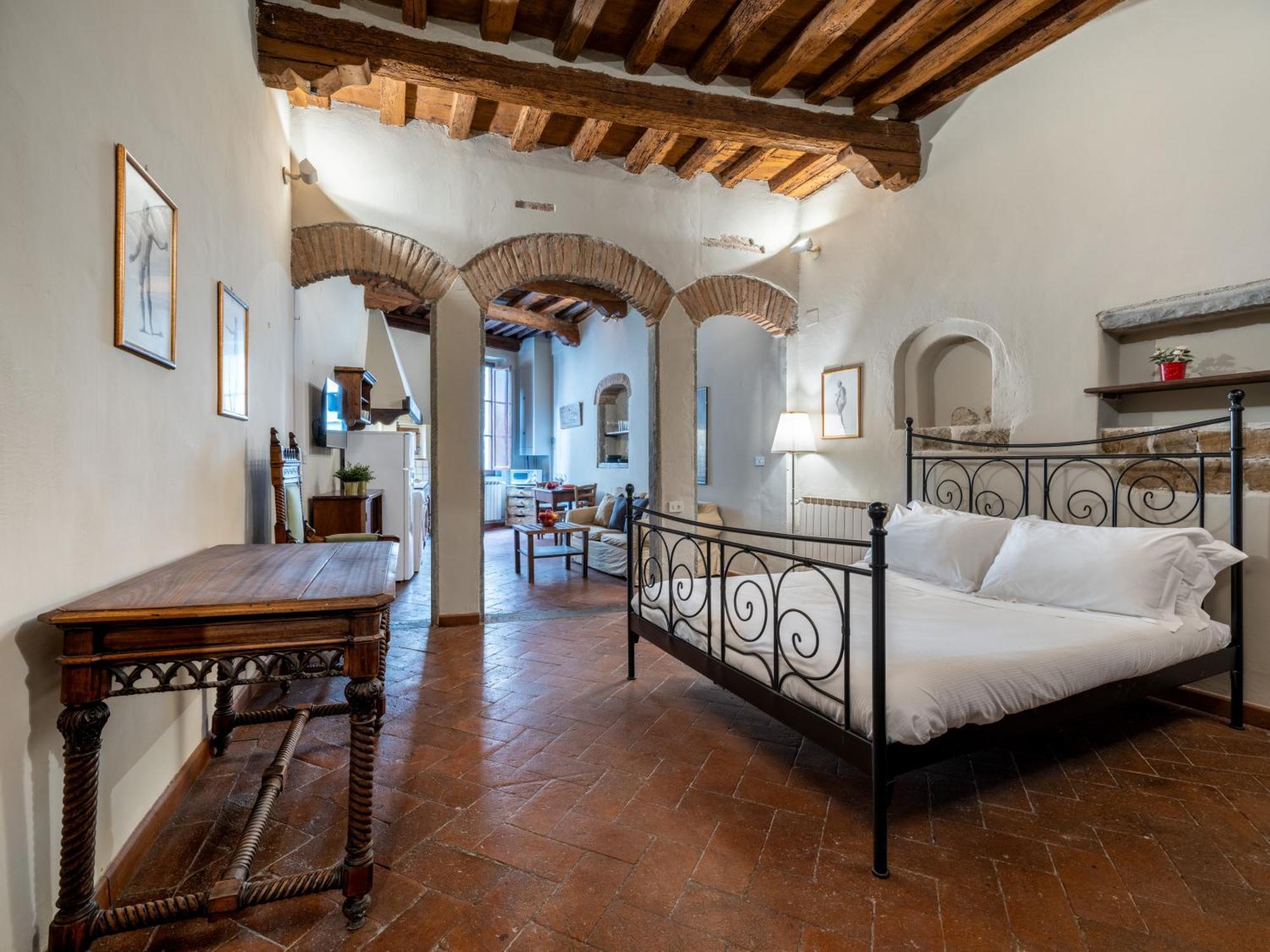 Santa Croce Junior Suite - Dolcevita Holiday ฟลอเรนซ์ ภายนอก รูปภาพ